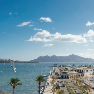 Vistas al Club Náutico de Puerto Pollensa desde el hotel Eolo